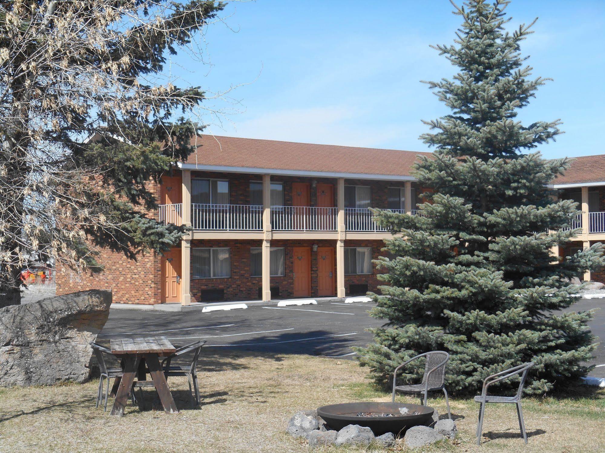 Henry'S Fork Inn Сент-Энтони Экстерьер фото